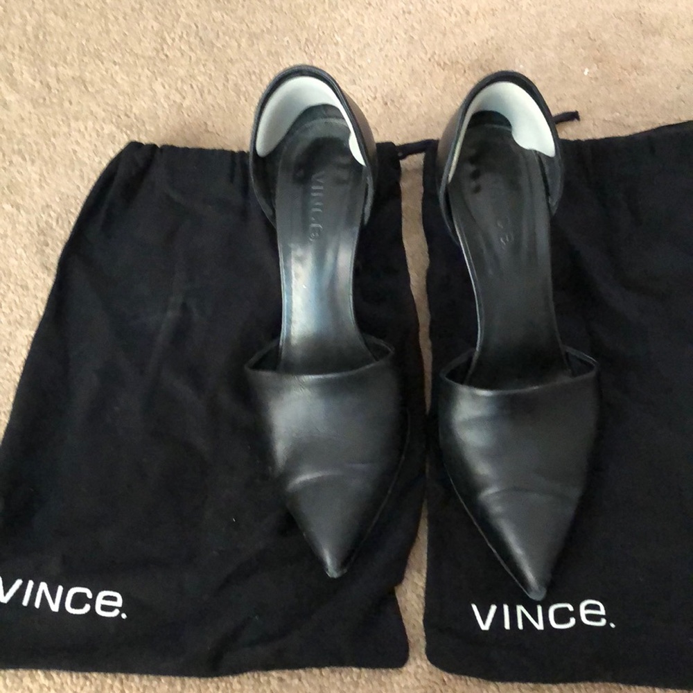 Vince black leather pumps